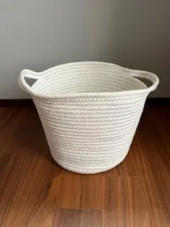 ホワイトバスケット