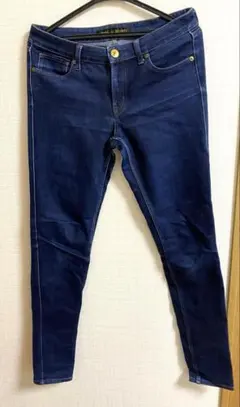 【ユニクロ】ダークブルー スキニーデニム　3Dフィットストレッチ　UNIQLO