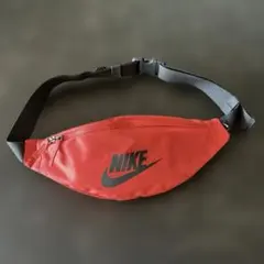 NIKE ボディバッグ レッド