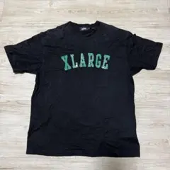 XLARGE ブラック ロゴ Tシャツ　ペイズリー柄
