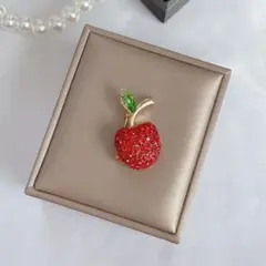 ブローチ リンゴ 赤い ヴィンテージ風 コサージュ キラキラ 果物