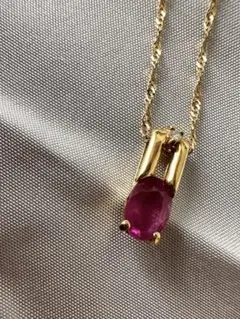 ルビー18K スクリューチェーンネックレス