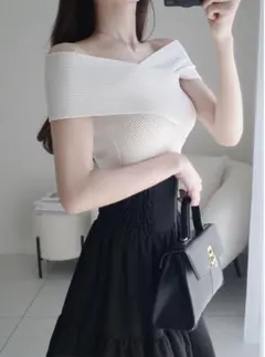 GRL　クロスオフショルダーリブニットトップス