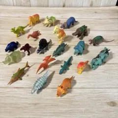 恐竜フィギュア 計21体セット