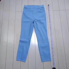 UNIQLO ユニクロ ウルトラストレッチクロップドレギンスパンツ　⑤