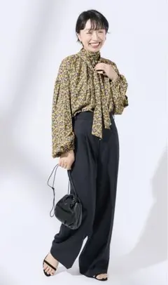 未使用級✨️ ソージュ ボウタイブラウス ペイズリー ブルー 近年 