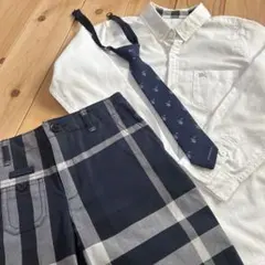 美品バーバリー　入学式卒園式　キッズ　サイズ120