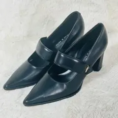 美品【CHARLES & KEITH】黒 ポインテッドトゥ メリージェーン