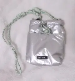 niko and ... シルバーショルダーバッグ