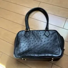 黒 オーストリッチ風ハンドバッグ