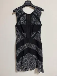 【新品未使用】BCBG MAXAZRIA ワンピース　サイズ2のサムネイル