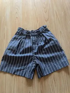 BEAMS HEART ストライプ ショートパンツ グレーのサムネイル