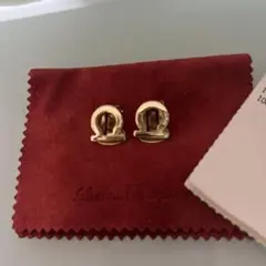 美品☆フェラガモイヤリングのサムネイル