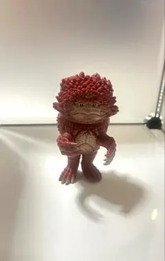 ウルトラマンシリーズ ピグモン貯金箱 - メルカリ