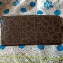 カルバンクライン　二つ折り財布