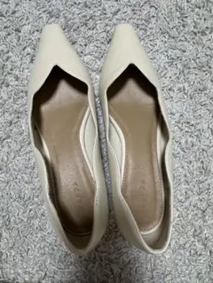 RANDA 白フラットパンプス24.0