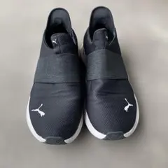 PUMA プーマ スリッポン スニーカー ブラック