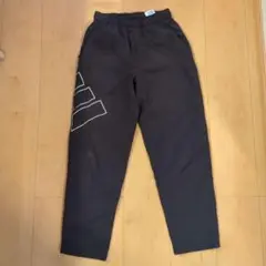 adidas ロングパンツ　ウィンドウブレーカー　150cm