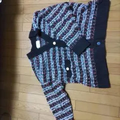 ニットカーディガン 赤 黒 白