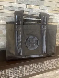 Tory Burch 黒 合成皮革 トートバッグ