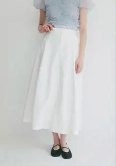 CLANE COCOON LINE VOLUME SKIRT 26SS 新品のサムネイル