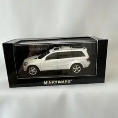 ★ MINICHAMPS Mercedes-Benz GL-Klasse ★のサムネイル