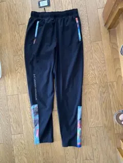 UNDER ARMOUR ジャージ パンツ ブラックのサムネイル