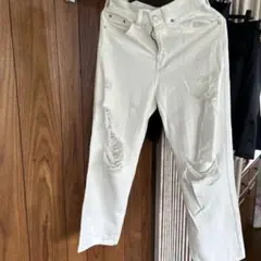 ホワイトダメージデニムパンツ