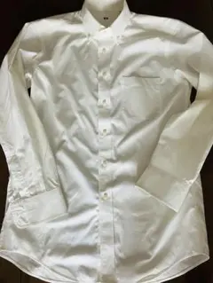 ユニクロ　スーパーノンアイロンシャツ　ボタンダウン仕様