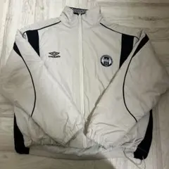 ナイロンジャケット