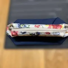 ナイロンポーチ