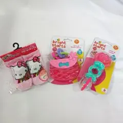 未使用ハローキティベビーソックス7-10cm ピンク かわいい歯固め 3点セット