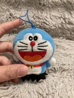 ドラえもん ぬいぐるみ ストラップ付き