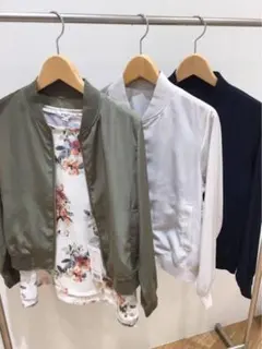 ナチュラルビューティベーシック　ブルゾンのサムネイル