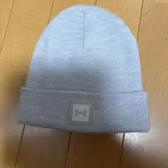 UNDER ARMOUR ニット帽 ライトグレー