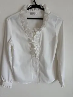 Cosa de Ver フリル付きホワイトシャツ