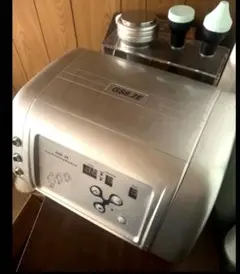 値下げ　エステ機器　キャビテーション　ラジオ波　3タイプのヘッド　本体のサムネイル