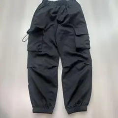 カーゴパンツ　黒　8Y
