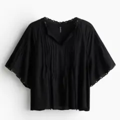 H＆M ピンタックブラウス ショート丈 スカラップカット 鋲のサムネイル