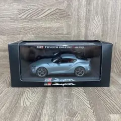 Model 1トヨタ GR スープラ ミニカー ホワイト＆レッド 2台セット