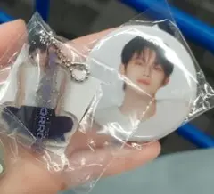 TOMORROW X TOGETHER　カプセルトイ　ヨンジュン　缶バッジ　アク