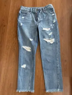 ストレートダメージデニムのサムネイル
