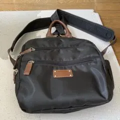 ブラック ナイロン ショルダーバッグ