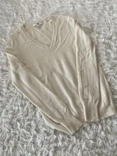【美品】 ユニクロ　UNIQLO アイボリー Vネックカシミヤセーター