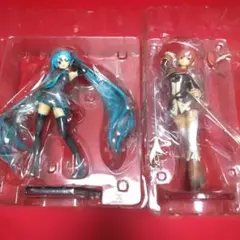 《訳あり》フィギュア【初音ミク、他】2セット、箱無し