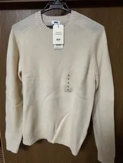 【未使用新品】UNIQLO プレミアムラムクルーネックセーター