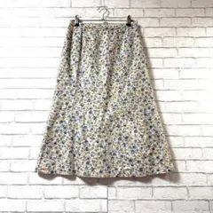 【レリアン/leilian】小花柄プリントタック Aラインスカート11 日本製のサムネイル