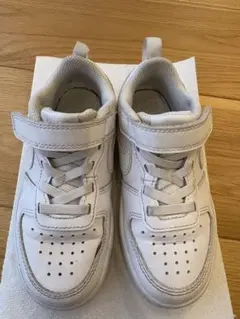 Nike キッズ 16.5㎝　コートバーロウ　スニーカー ホワイト