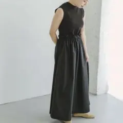 土日限定セール✨美品‼️アーバンリサーチ✨リブニットシャーリングワンピース