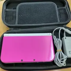 ピンク New 3DS LL 本体 充電器付き、ケースソフト付き。